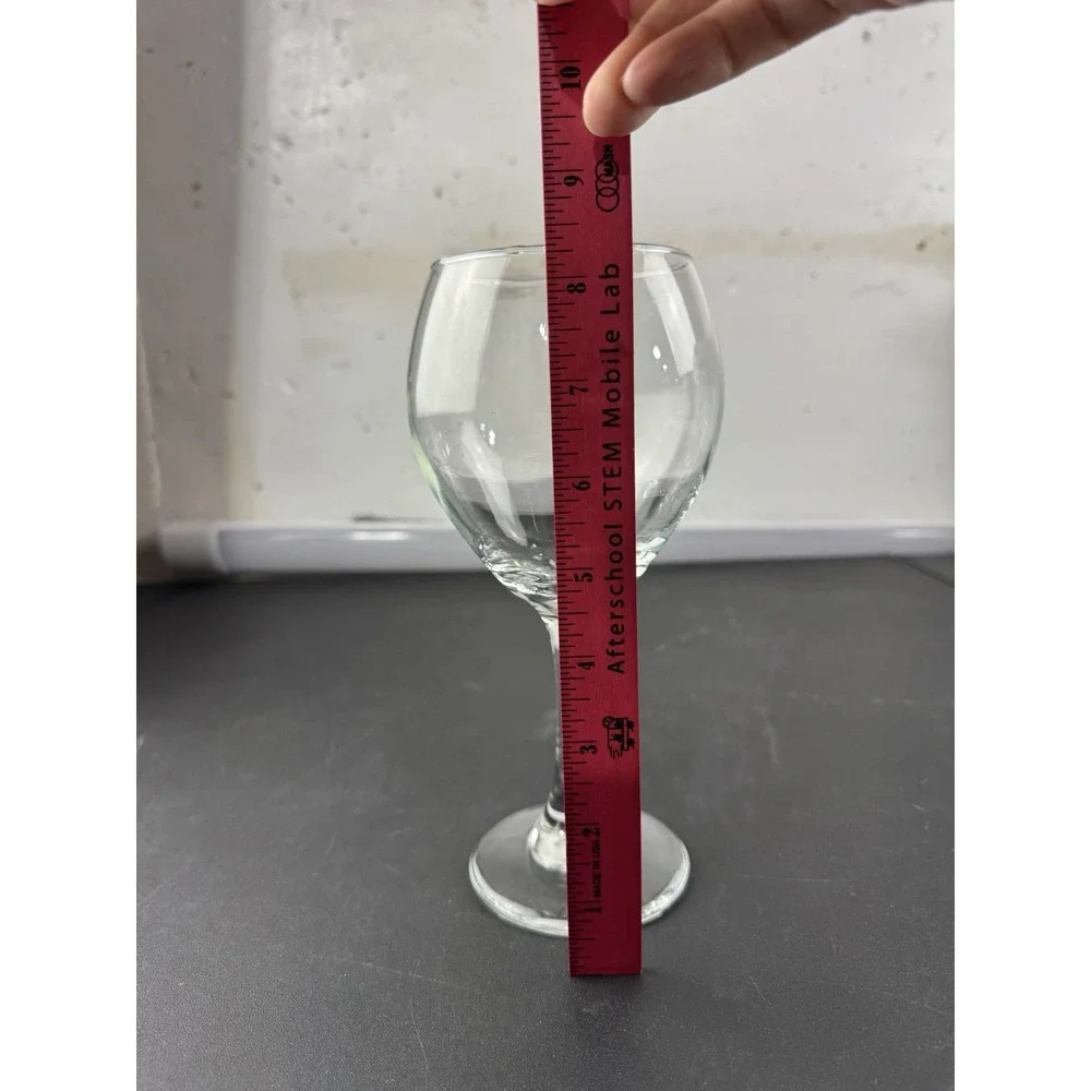 2 Crystal Wine Glasses nice‎ weight